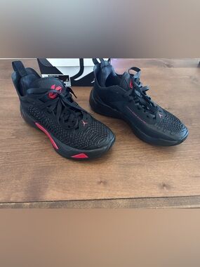 Jordan-Luka 1 (GS) Youth size 5Y, Black and Red
